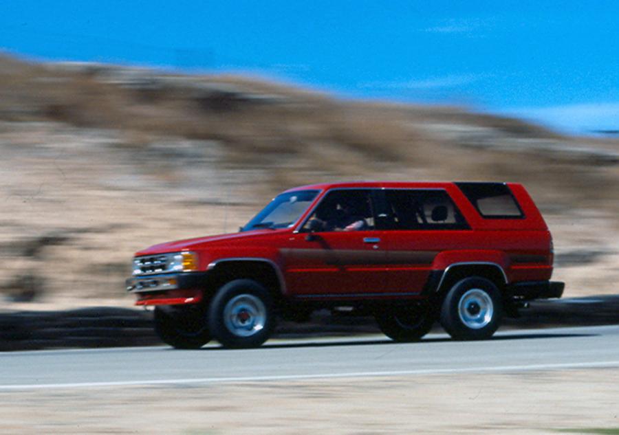  Toyota 4Runner (LN60) 1984 года  (фото 6 из 22)